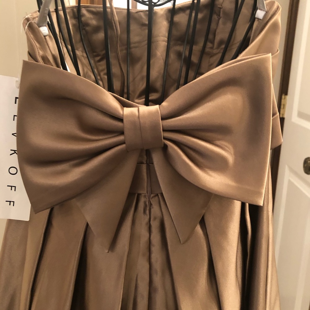 NWT: Satin dress Pockets Bow changeable straps